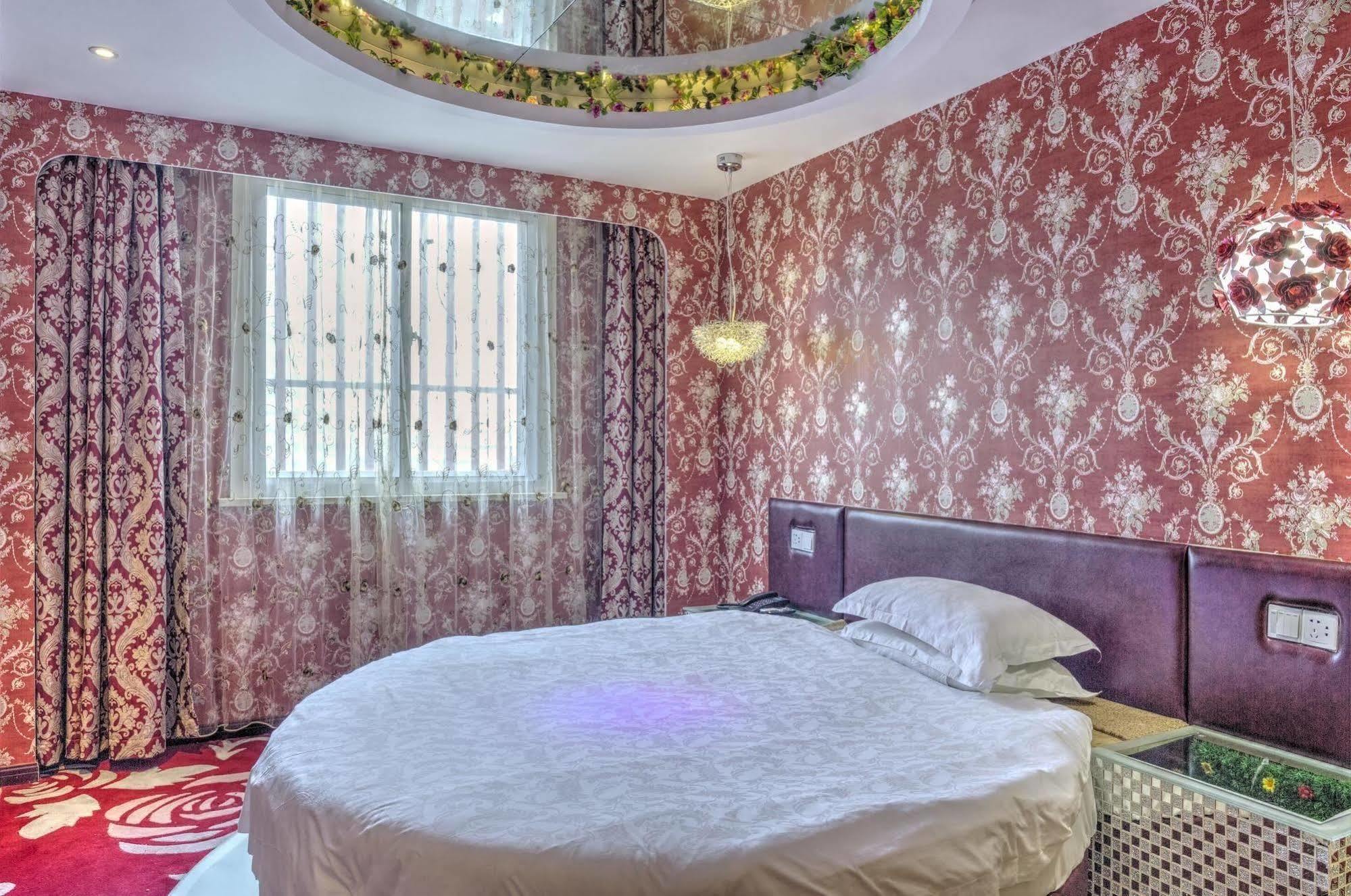 Milan Fashion Hotel Deqing Buitenkant foto