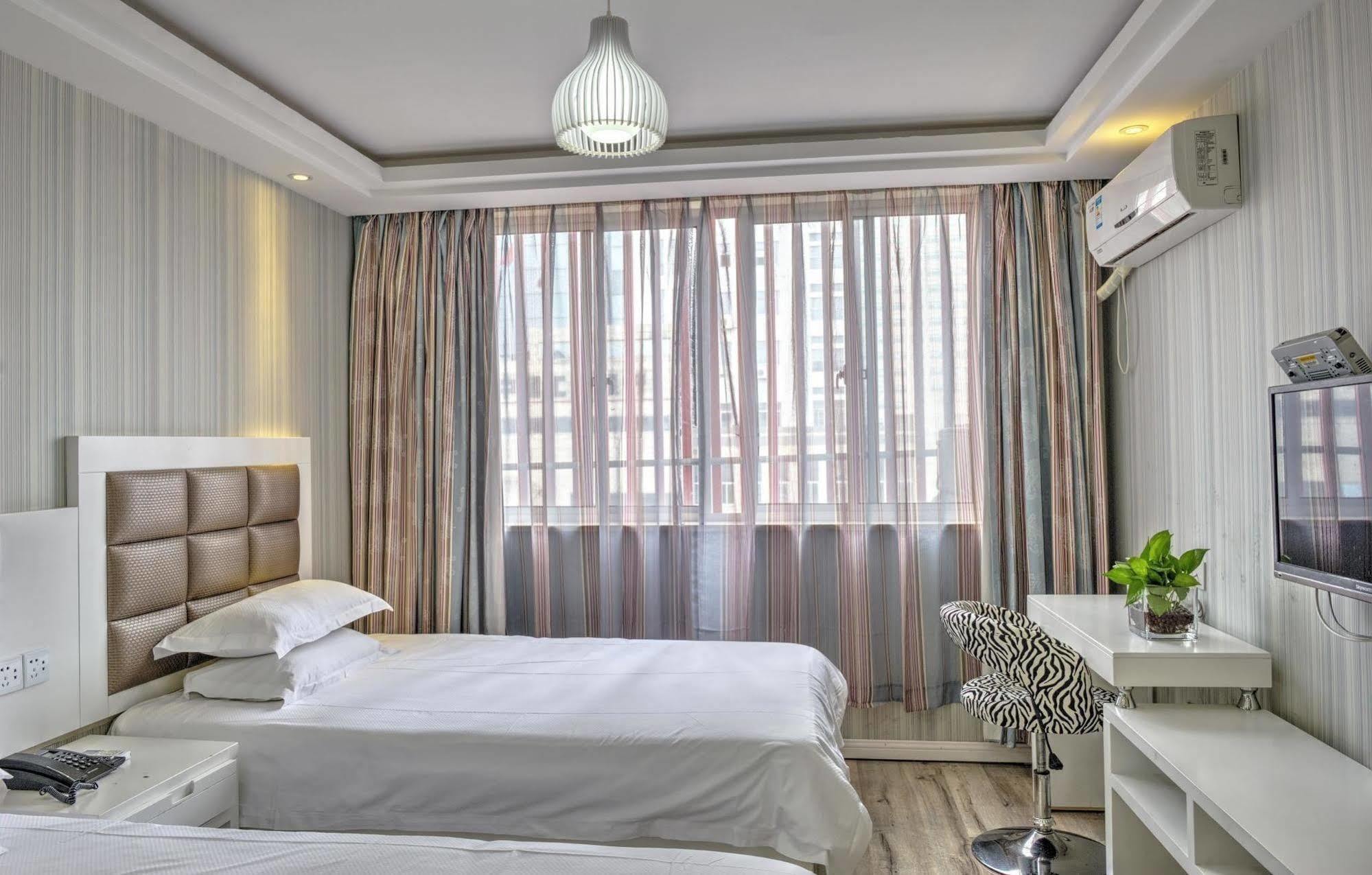 Milan Fashion Hotel Deqing Buitenkant foto