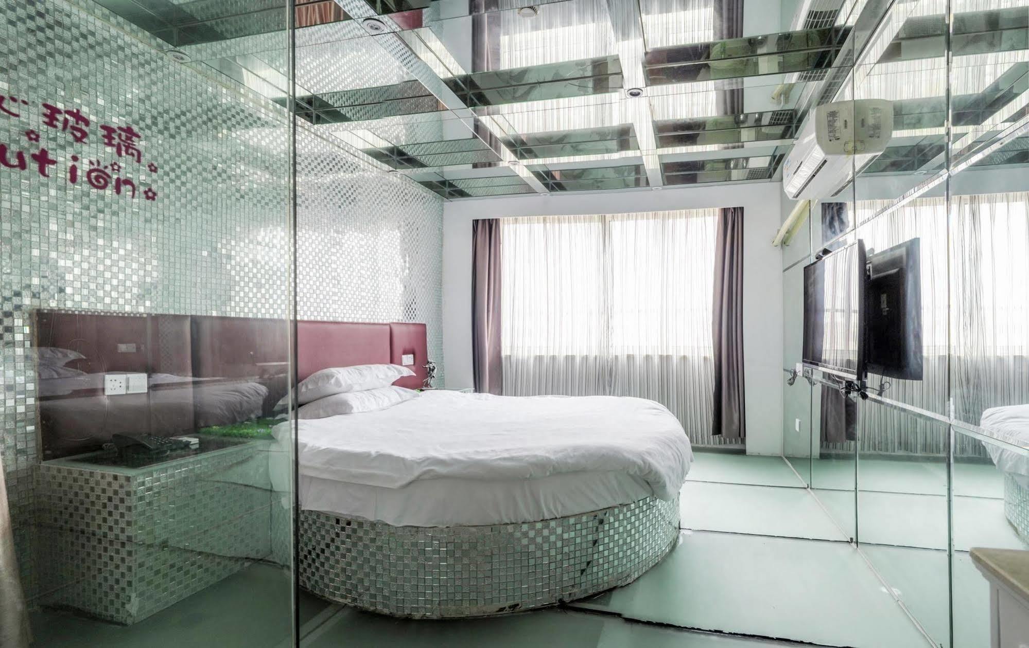 Milan Fashion Hotel Deqing Buitenkant foto